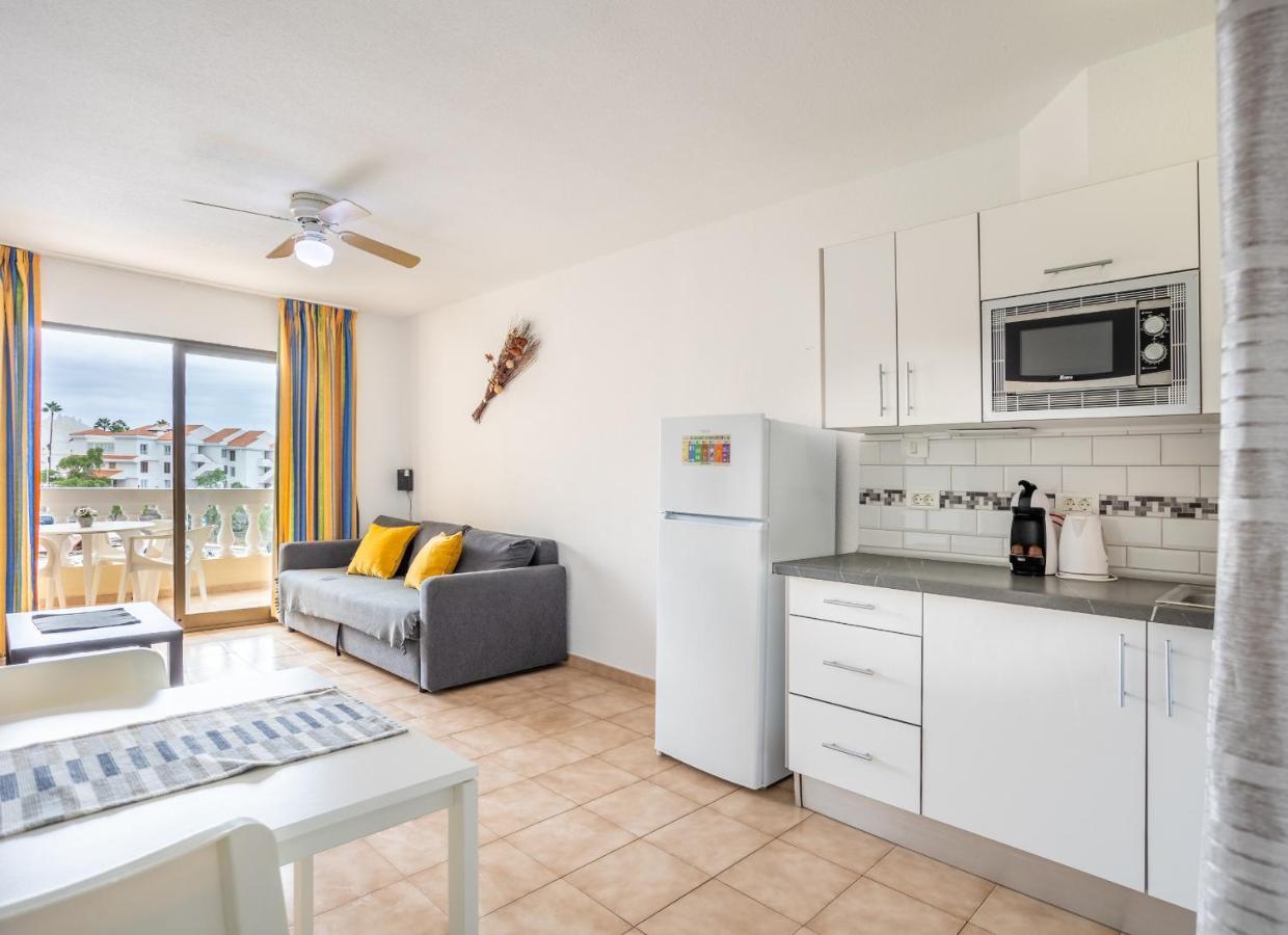 Castle Harbour Matthew'S Flat Los Cristianos By Lovetenerife Extérieur photo